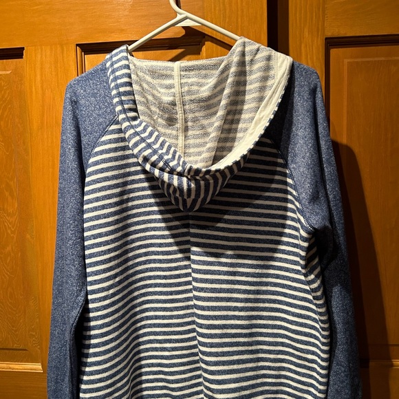 Chaps Striped Hooded Sweater size L - Picture 3 of 4